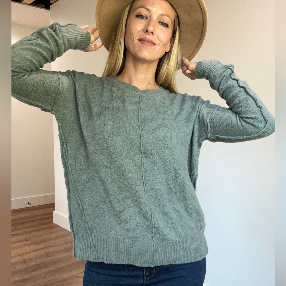 Ruby Moon Soft Green Sweater - Size Small